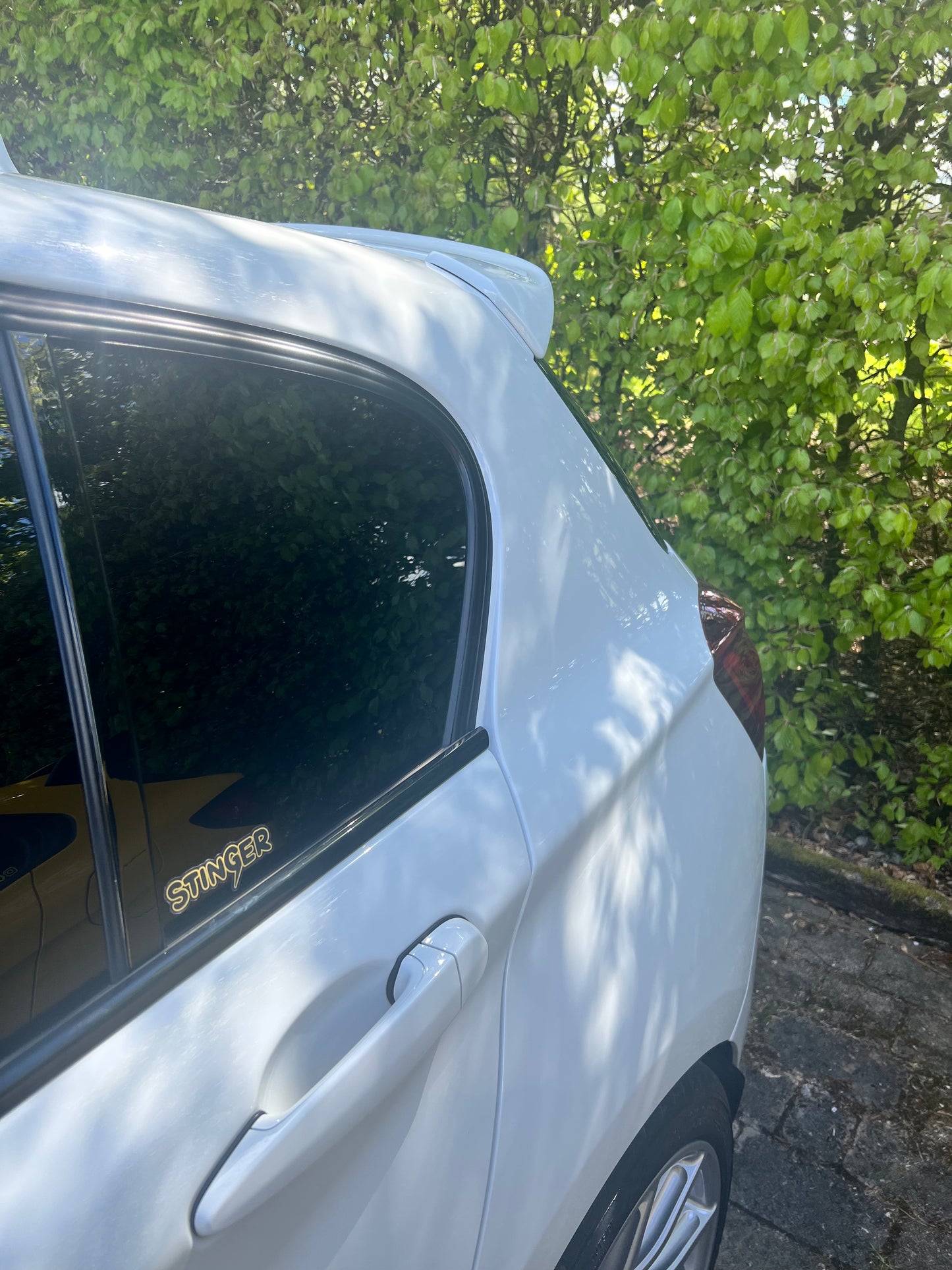 Stinger Sticker